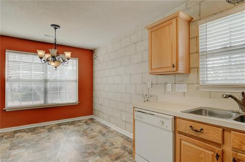3978 Sorrell Ct, High Point, NC 27265 photo 15