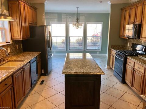 161 W Dodson Mill Rd, Pilot Mountain, NC 27041 photo 12