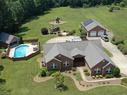 161 W Dodson Mill Rd, Pilot Mountain, NC 27041 photo 1