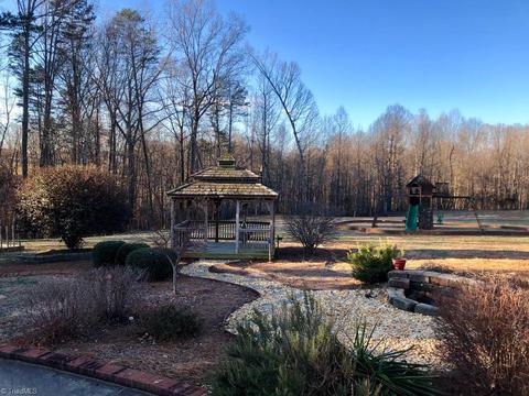 161 W Dodson Mill Rd, Pilot Mountain, NC 27041 photo 28
