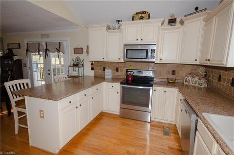2914 Clear Ridge Dr, Trinity, NC 27370 photo 10