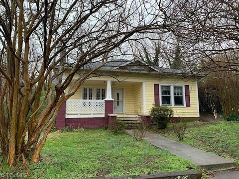 207 Spring St, Thomasville, NC 27360 photo 1