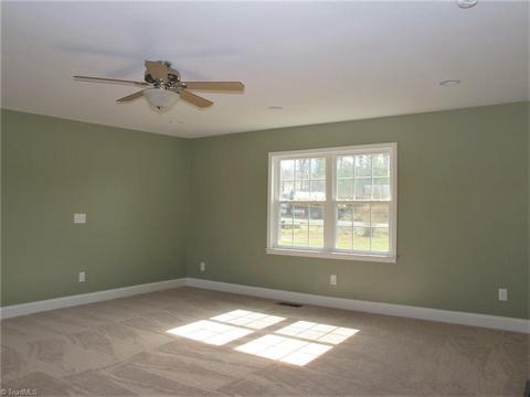 1026 Central Rd, Clemmons, NC 27012 photo 8