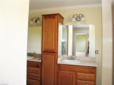 1026 Central Rd, Clemmons, NC 27012 photo 10