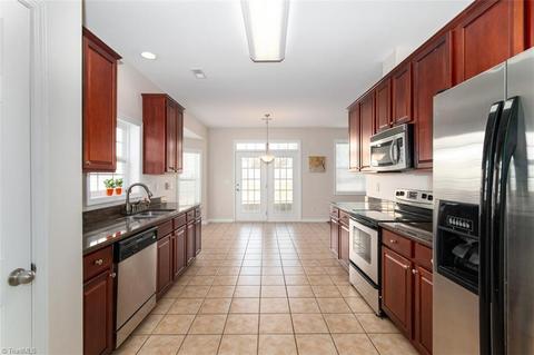 2407 Alderbrook Dr, High Point, NC 27265 photo 5