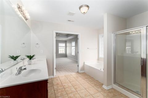 2407 Alderbrook Dr, High Point, NC 27265 photo 16