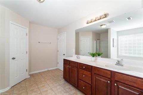 2407 Alderbrook Dr, High Point, NC 27265 photo 14