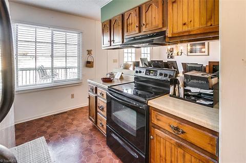 3812 Creekview Dr, Trinity, NC 27370 photo 9