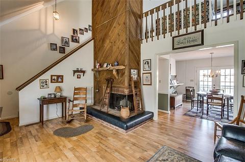 3812 Creekview Dr, Trinity, NC 27370 photo 4