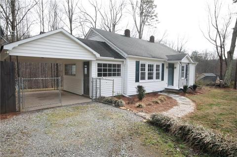 514 Brown Rd, King, NC 27021 photo 2