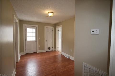 514 Brown Rd, King, NC 27021 photo 8