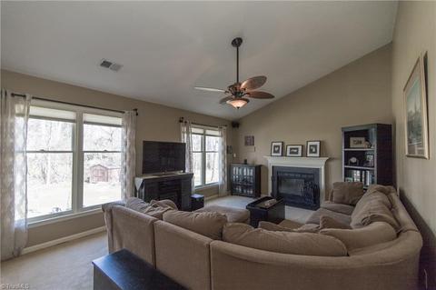 3315 Timberwolf Ave, High Point, NC 27265 photo 13
