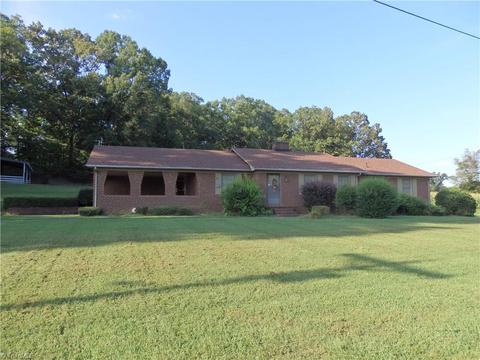 6262 Gallimore Town Rd, Trinity, NC 27370 photo 1