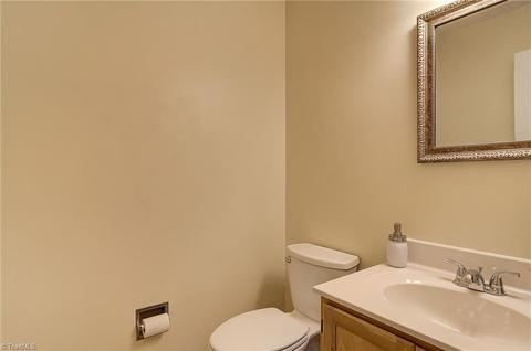 4307 Chilton Way, High Point, NC 27265 photo 12