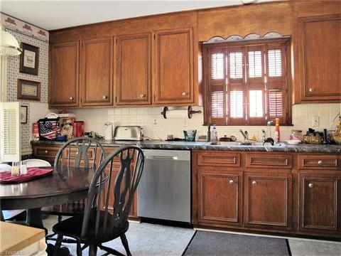 2885 Farmbrook Rd, Winston Salem, NC 27103 photo 7
