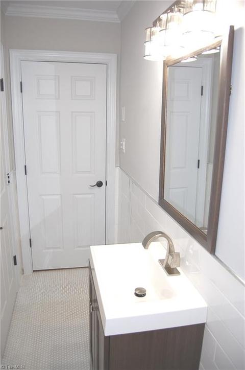 812 Pine Circle Dr, High Point, NC 27265 photo 11