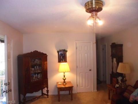 508 Abbie Ave, High Point, NC 27263 photo 4