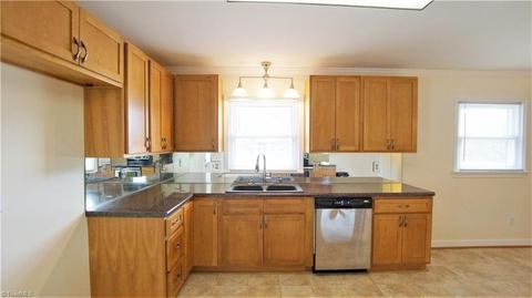 6764 Eldred Rd, Walkertown, NC 27051 photo 5