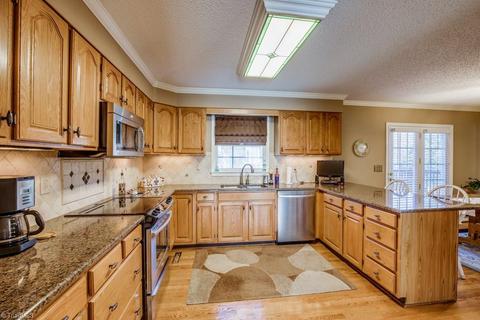 1620 Slane Rd, Clemmons, NC 27012 photo 4