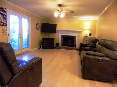 4101 Braddock Rd, High Point, NC 27265 photo 4