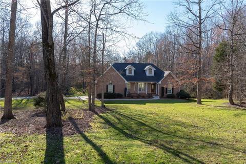 307 Griffith Rd, Advance, NC 27006 photo 2