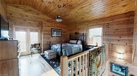 1705 Buck Mountain Rd, Purlear, NC 28665 photo 6