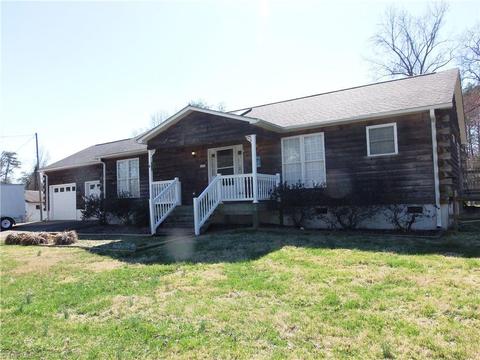 1070 Old Vfw Rd, Pinnacle, NC 27043 photo 1
