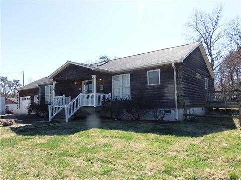 1070 Old Vfw Rd, Pinnacle, NC 27043 photo 4