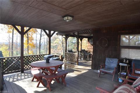 137 Phillips Gap Rd, Purlear, NC 28665 photo 11