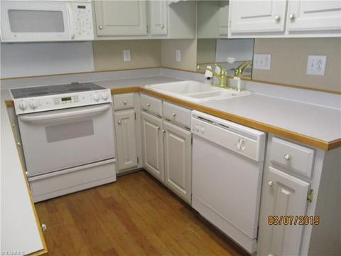 1212 Raspberry Run, Graham, NC 27253 photo 7