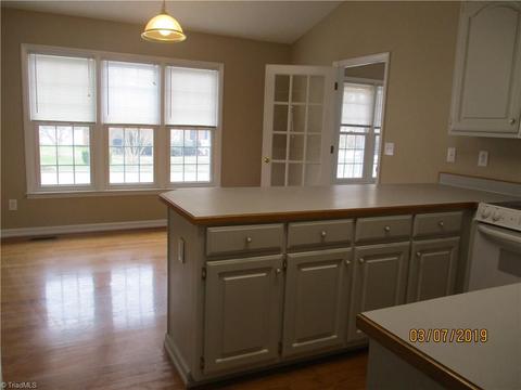 1212 Raspberry Run, Graham, NC 27253 photo 8