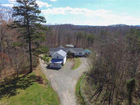 2045 Ray Loop Rd, Westfield, NC 27053 photo 1