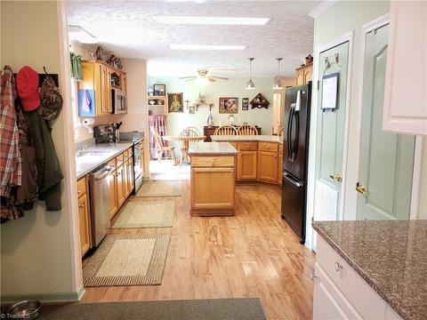 2045 Ray Loop Rd, Westfield, NC 27053 photo 14