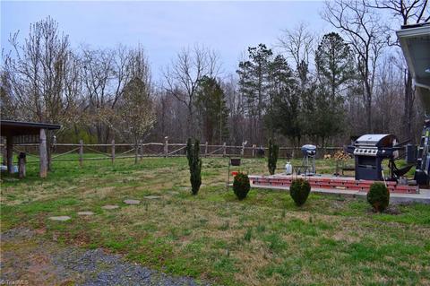 698 Flat Swamp Rd, Denton, NC 27239 photo 6