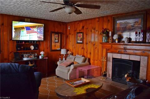 698 Flat Swamp Rd, Denton, NC 27239 photo 10