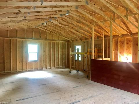228 Shady Walk Ln, Purlear, NC 28665 photo 5