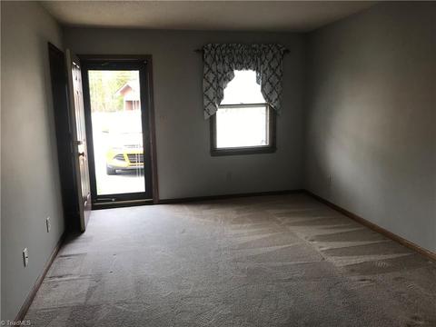 483 James Ct, High Point, NC 27265 photo 3