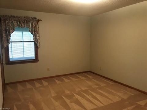 483 James Ct, High Point, NC 27265 photo 6