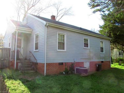 1218 Guyer St, High Point, NC 27262 photo 2