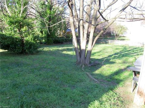 1218 Guyer St, High Point, NC 27262 photo 3