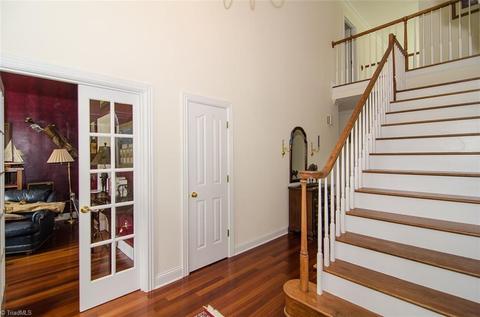 118 Augusta Pl, High Point, NC 27265 photo 4