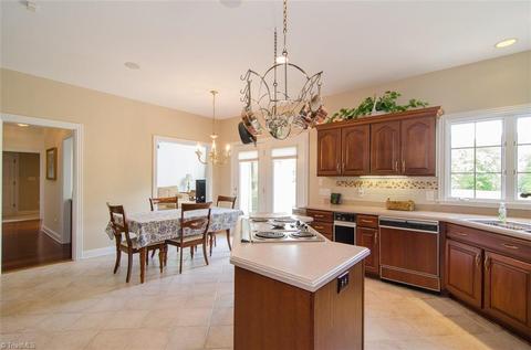 118 Augusta Pl, High Point, NC 27265 photo 11