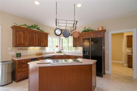 118 Augusta Pl, High Point, NC 27265 photo 10