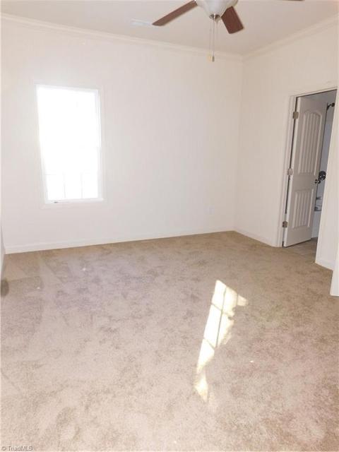 839 Howard Pl, High Point, NC 27262 photo 5