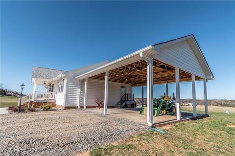 1055 Venable Rd, Pilot Mountain, NC 27041 photo 23