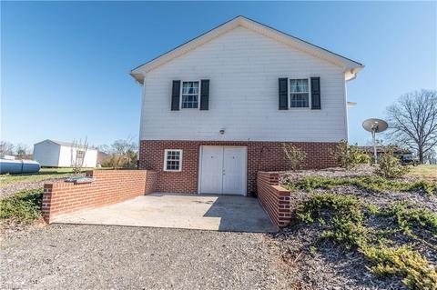 1055 Venable Rd, Pilot Mountain, NC 27041 photo 24