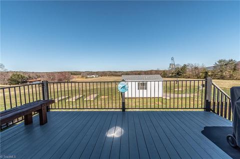 1055 Venable Rd, Pilot Mountain, NC 27041 photo 17