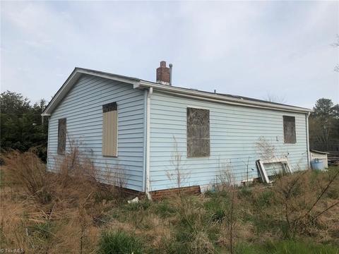 3156 Wormranch Rd, Haw River, NC 27258 photo 3