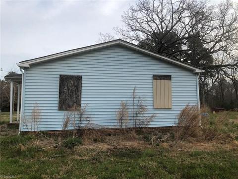 3156 Wormranch Rd, Haw River, NC 27258 photo 4