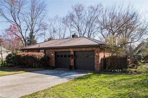 200 Moffitt Dr, High Point, NC 27265 photo 2